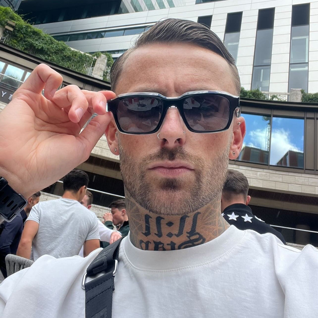 Blurr Eyewear in the rave black rave sunglasses, front view